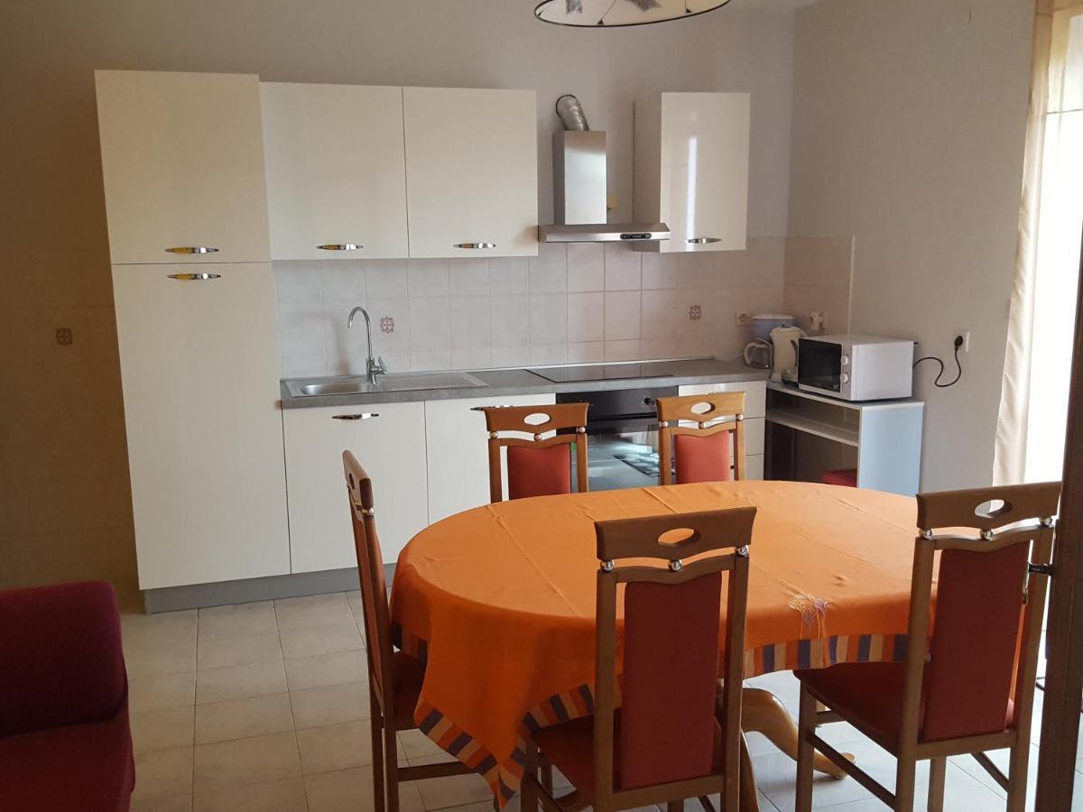Apartment Anda Ровінь Екстер'єр фото